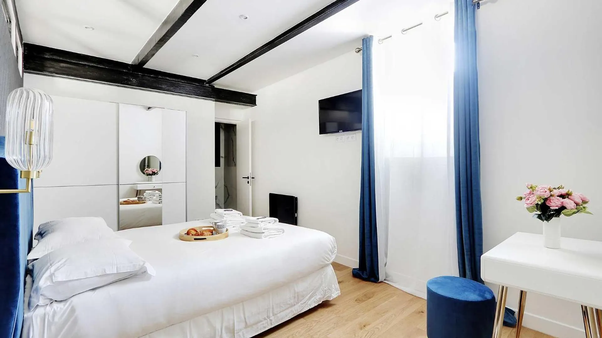Lovely Montorgeuil 6p * Париж